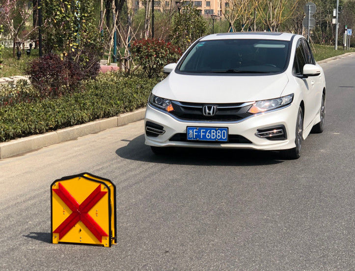 Wodoodporna tablica LED ze strzałką z wysuwanym paskiem świetlnym 3500 mm i konstrukcją ze stopu aluminium A5052